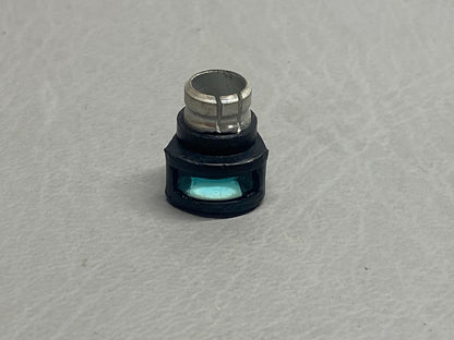 757-877 Piper Post Light Cap