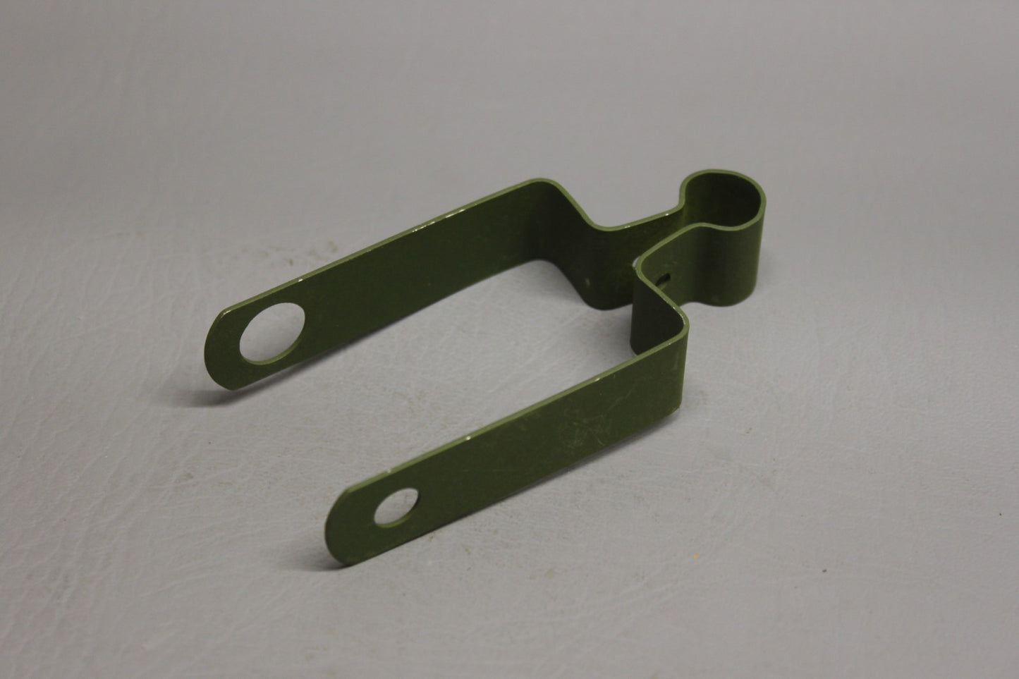 63332-005 Piper Clip