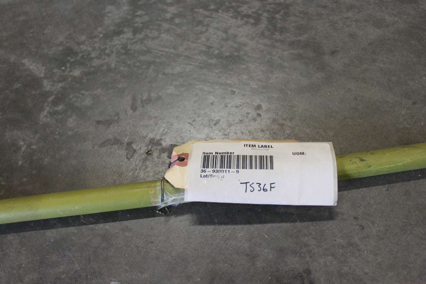 36-930011-9 Aircraft Rod