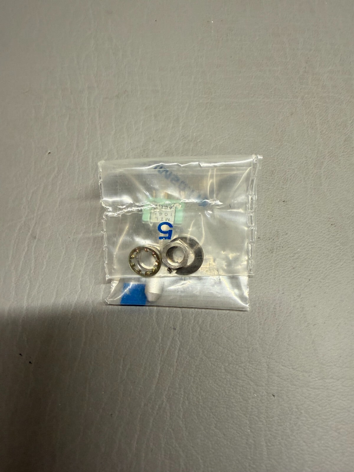 587-956 Piper Switch