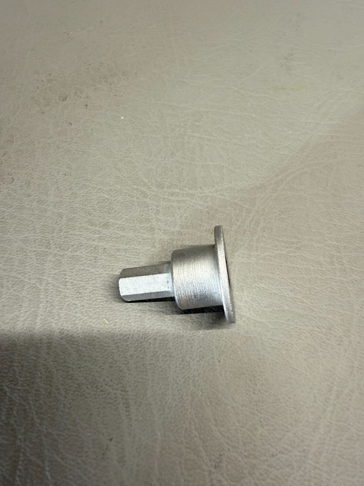 5011289-1 Cessna Lug Assy