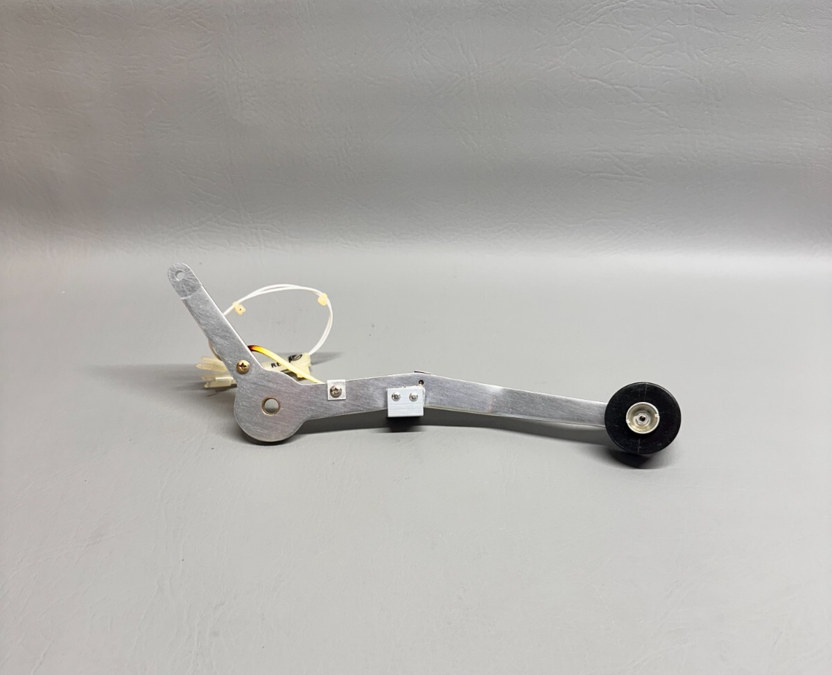 52024-000 Piper Control Lever