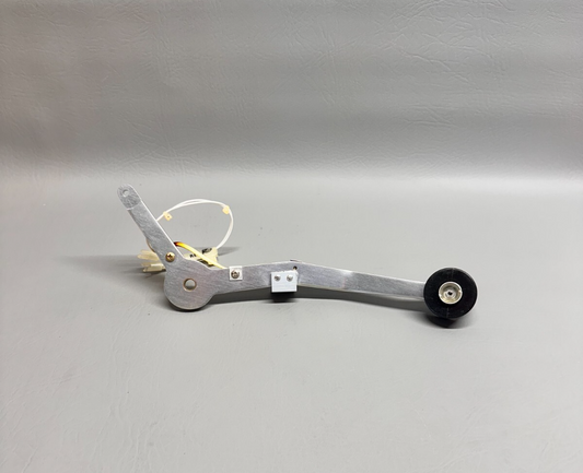 52024-000 Piper Control Lever