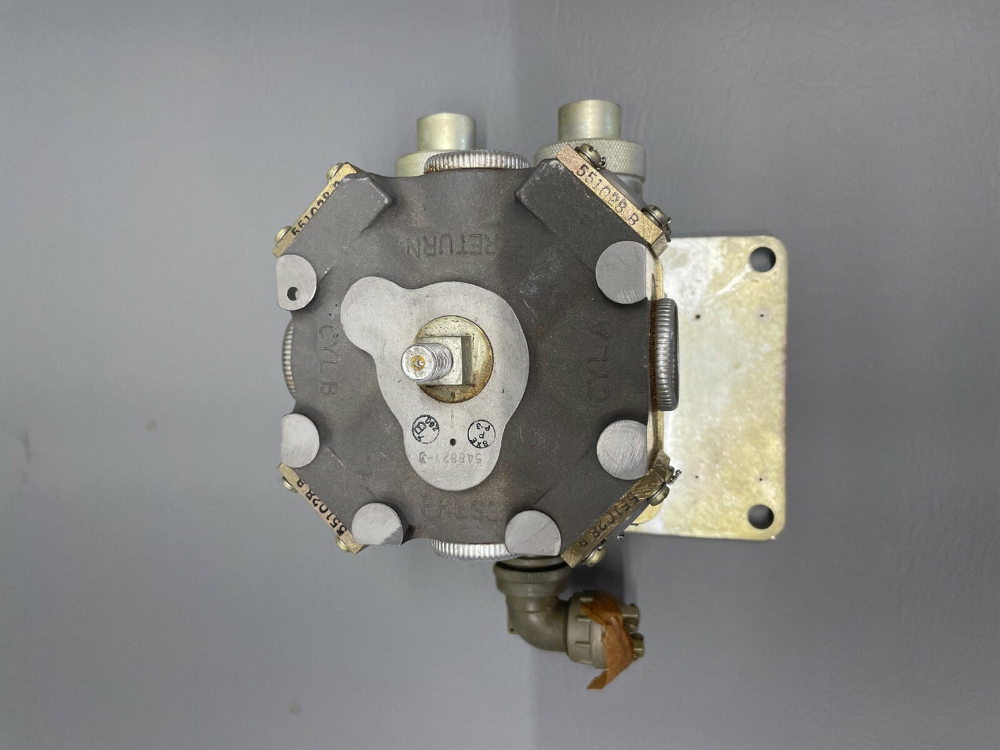 Bendix Hydraulic Valve Assy P/N 548150-2