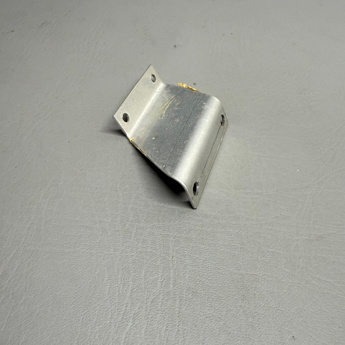 0750100-11 Cessna Bracket