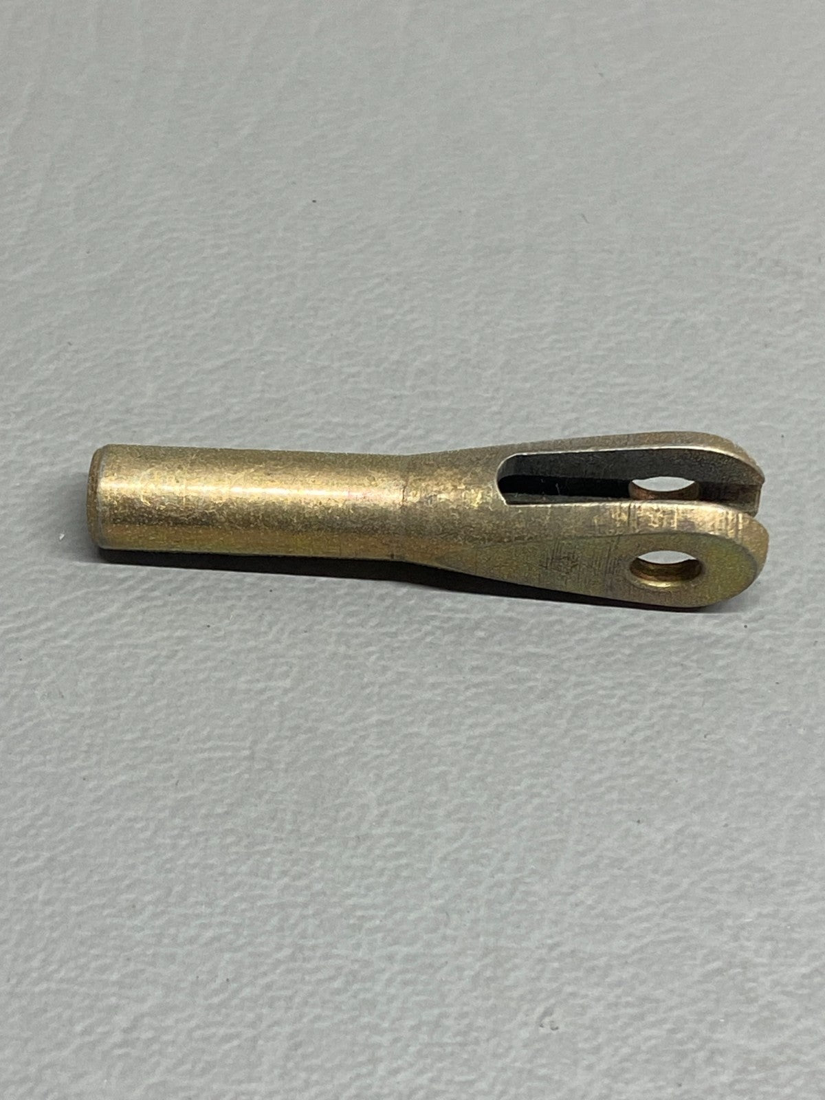 488-327 Piper Terminal Clevis