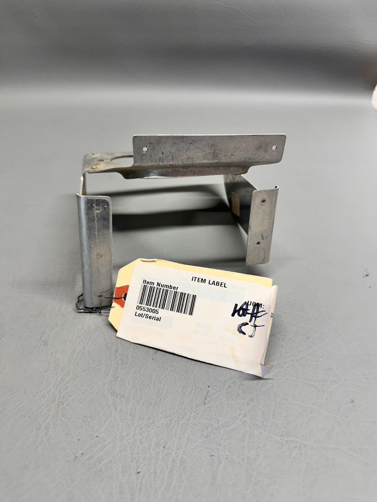 0553005-5 Cessna 172 Ground Power Mount Bracket Assy