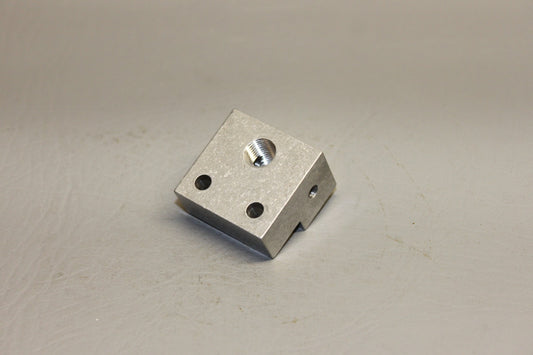 37902-002 Piper Seat Adaptor