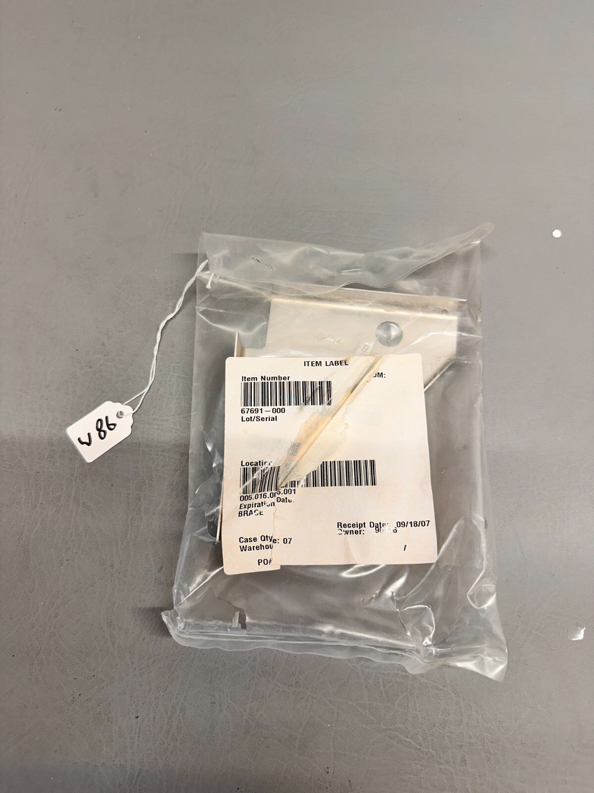 67691-000 Piper Bracket
