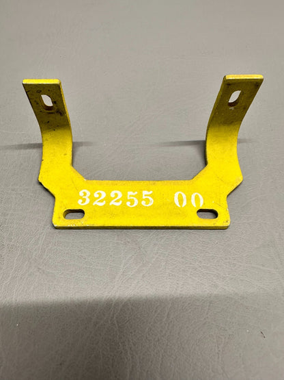 32255-00 Piper Bracket