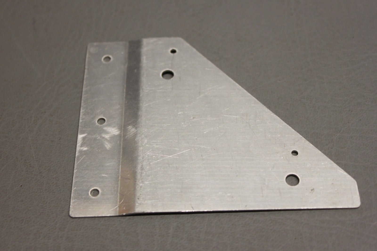 1713149-3 Cessna Nose Gear Support Gusset