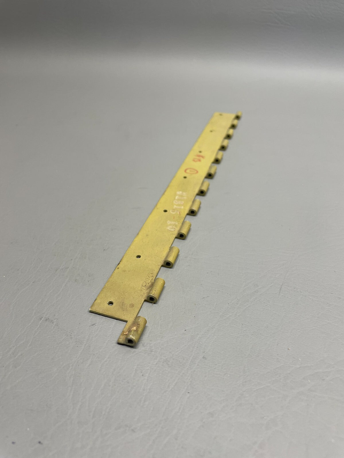 Hinge P/N MS-20257-5