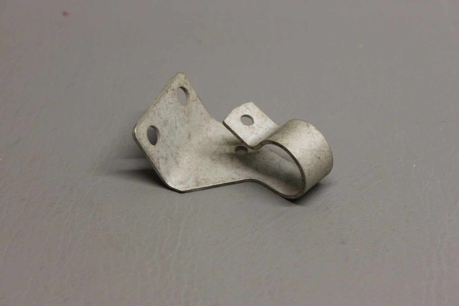 1139267-1 Brake Hose Bracket