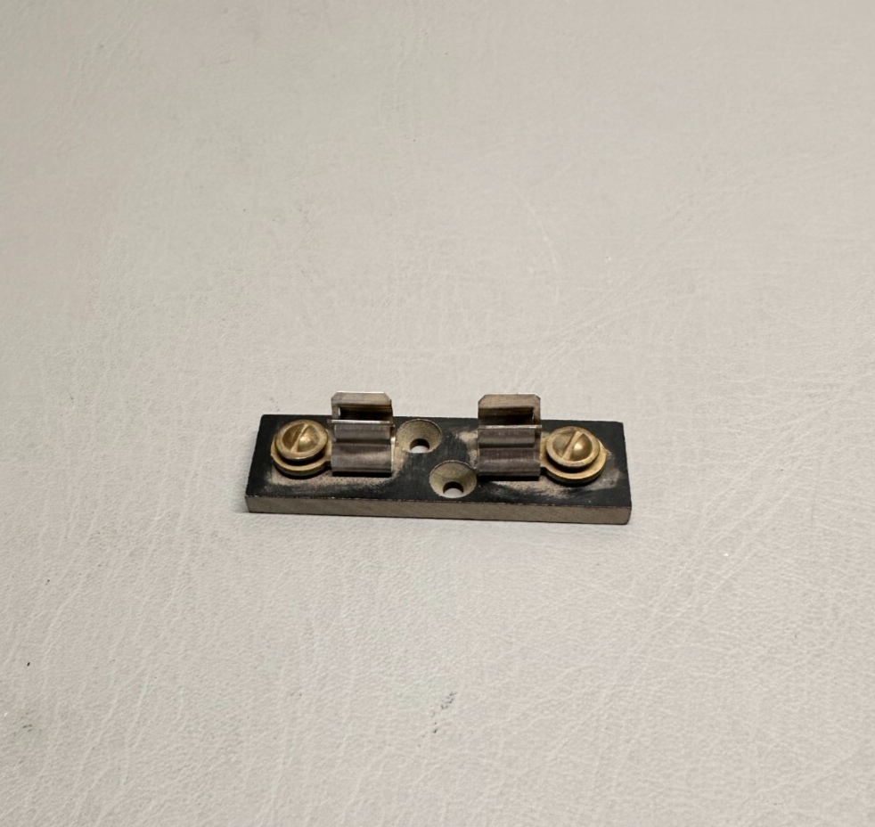 12919-000 Piper Fuse Block