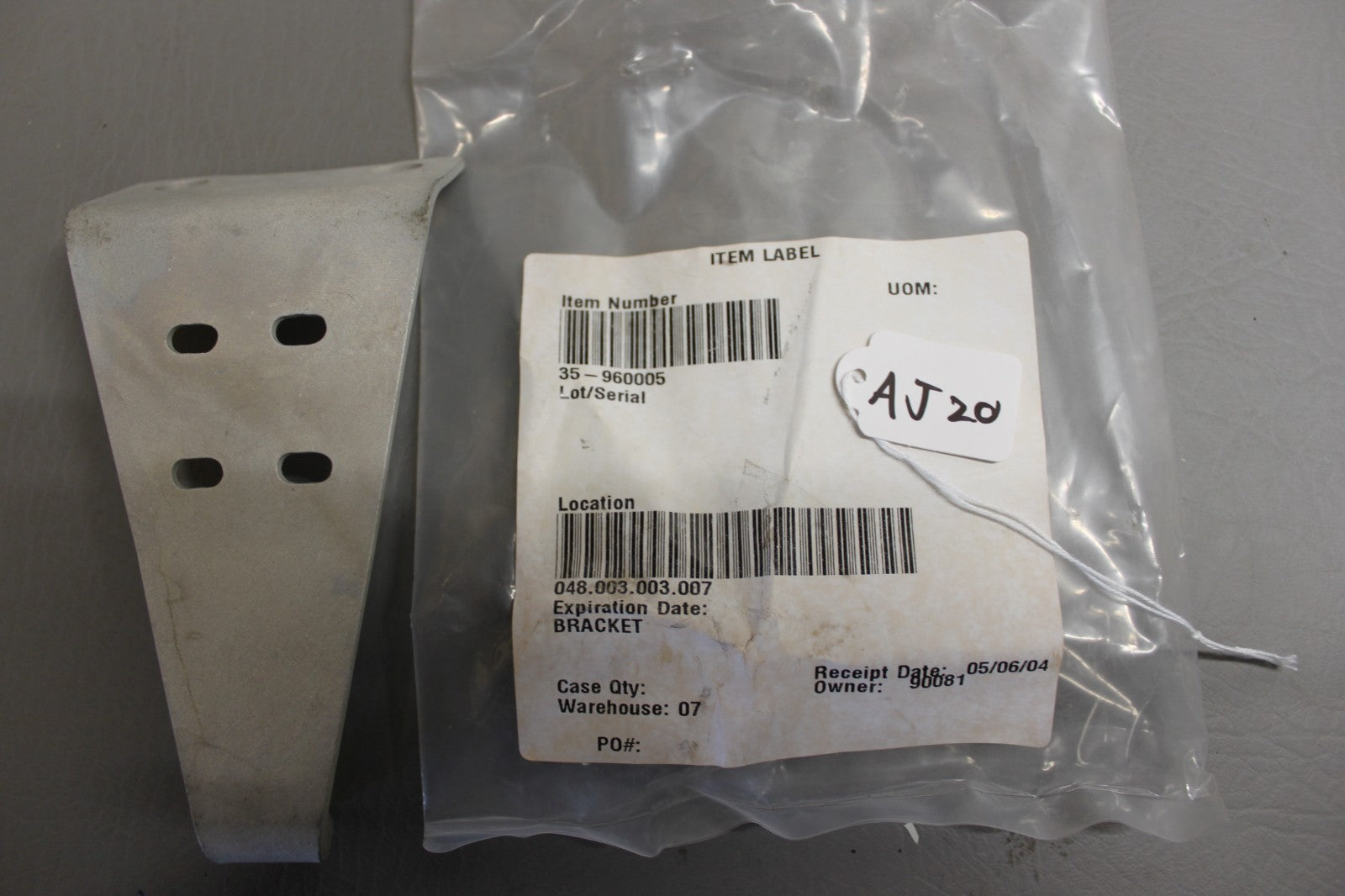35-960005 Beechcraft Bracket