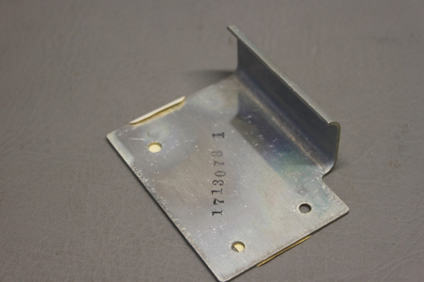 1713078-1 Cessna Bracket