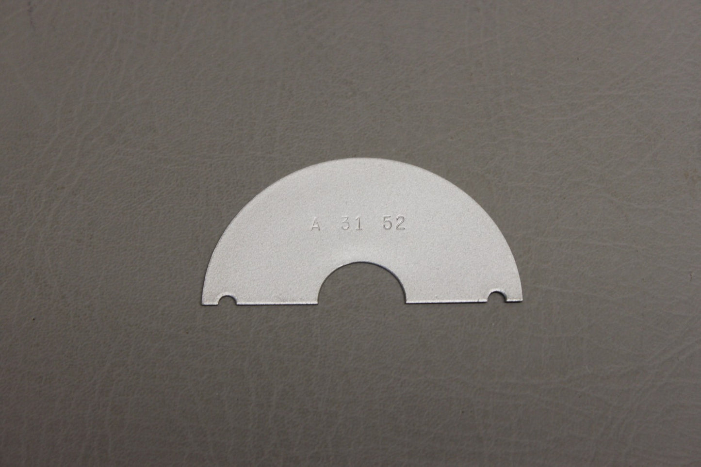 0742401-12 Cessna Plate Assy