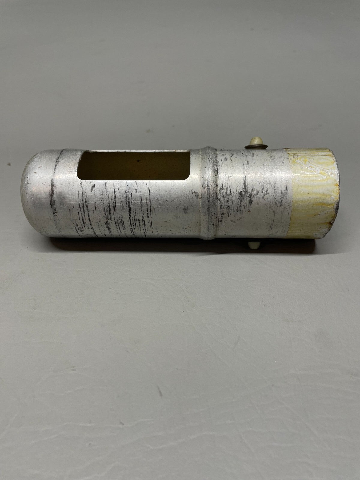 Cessna Outlet Assy P/N 0413163-18