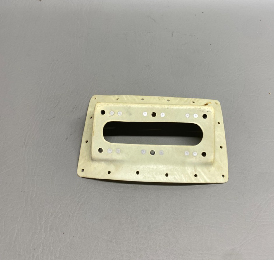 0812485-21 Cessna Bracket