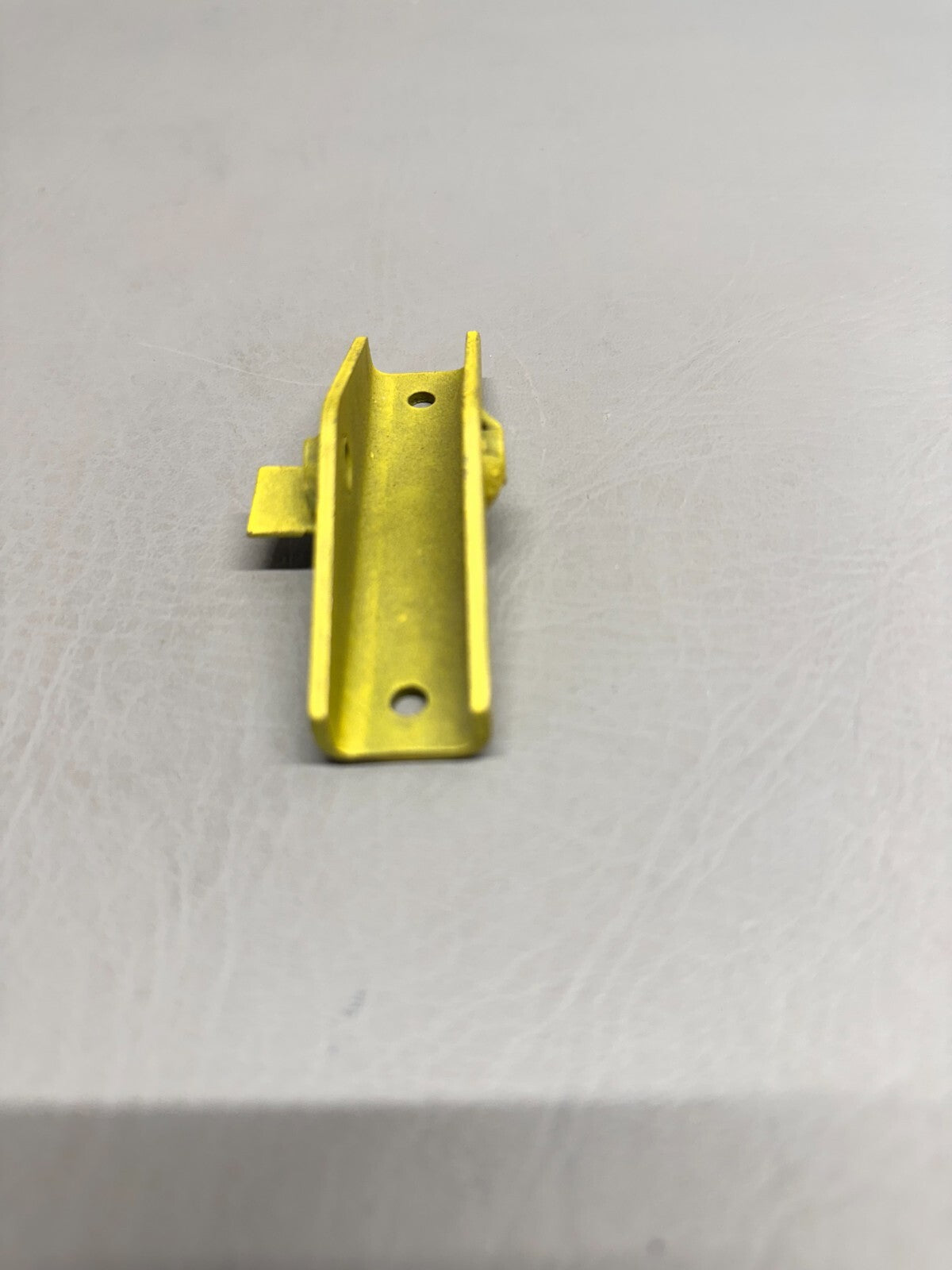16112-002 Piper Aztec Bottom Rudder Hinge