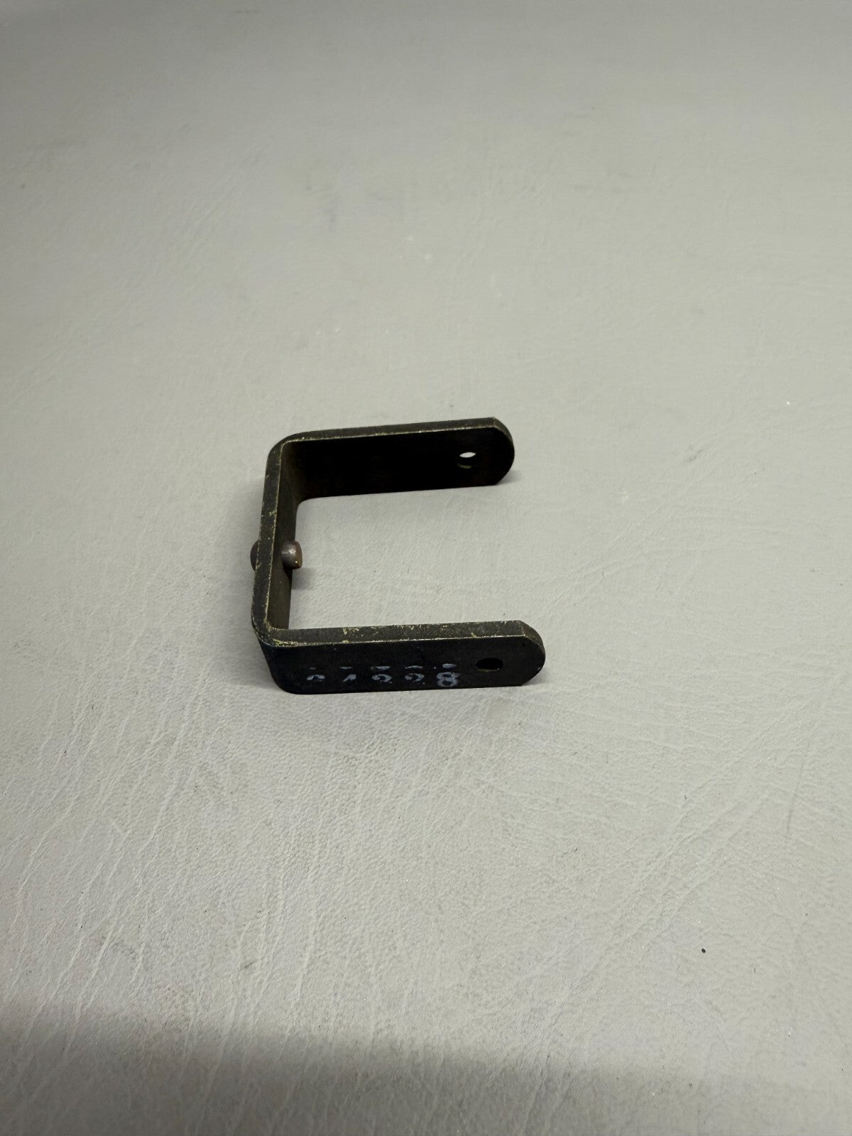 Piper Tail Wheel Clamp Assy P/N 64328-000