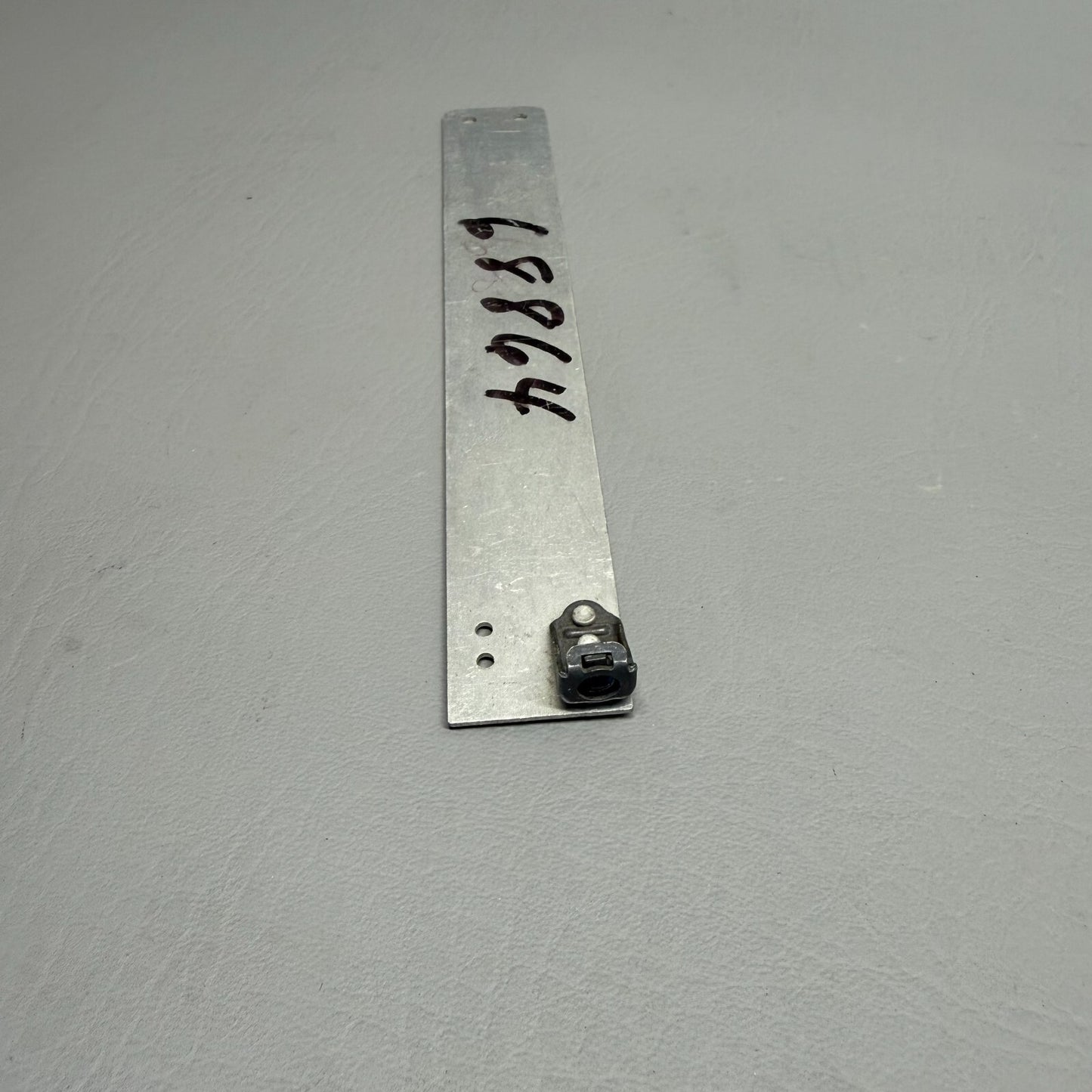 Aircraft Bracket Assy P/N 68864-000