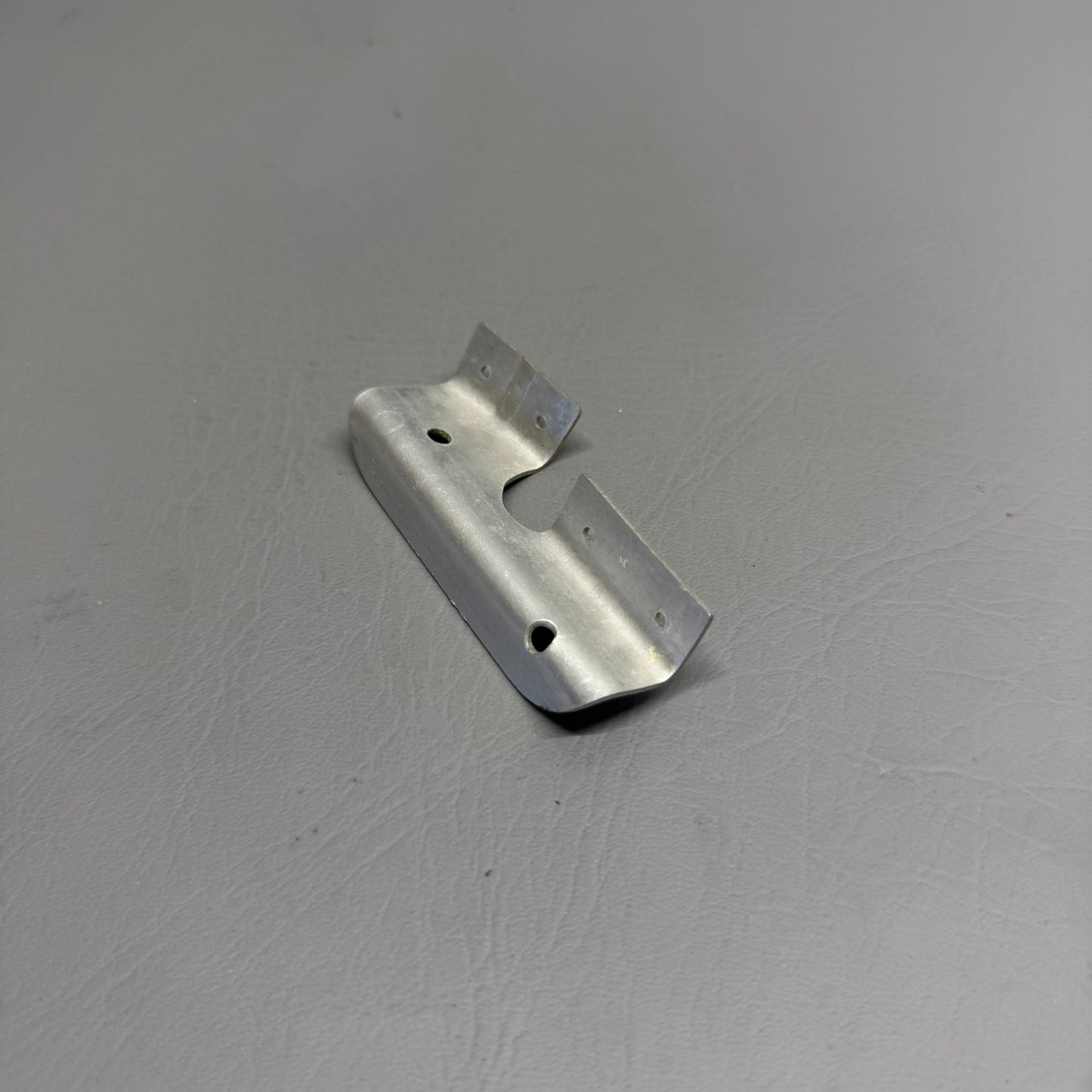 0752000-135 Cessna Bracket