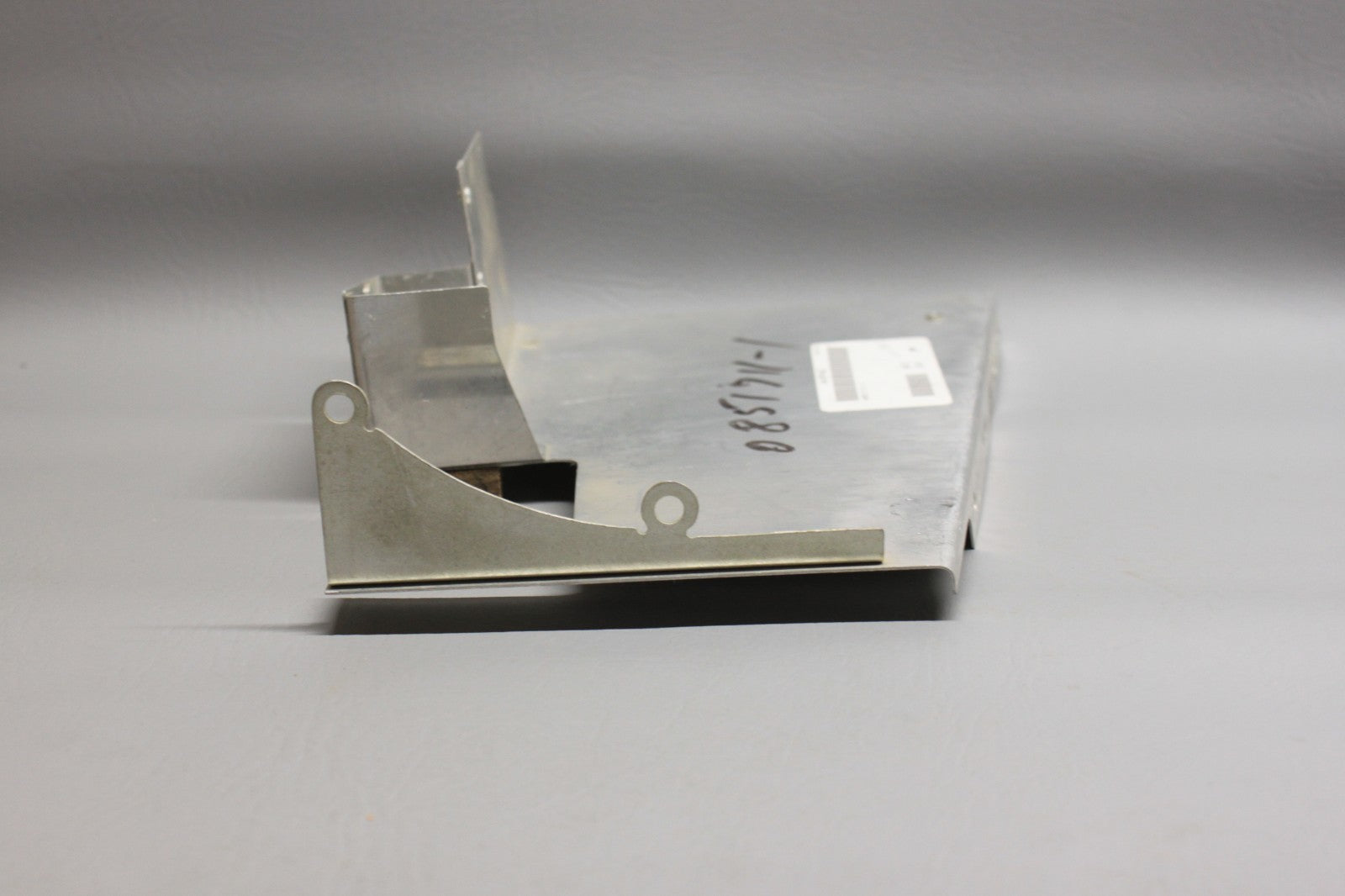 0851711-1 Cessna Baffle