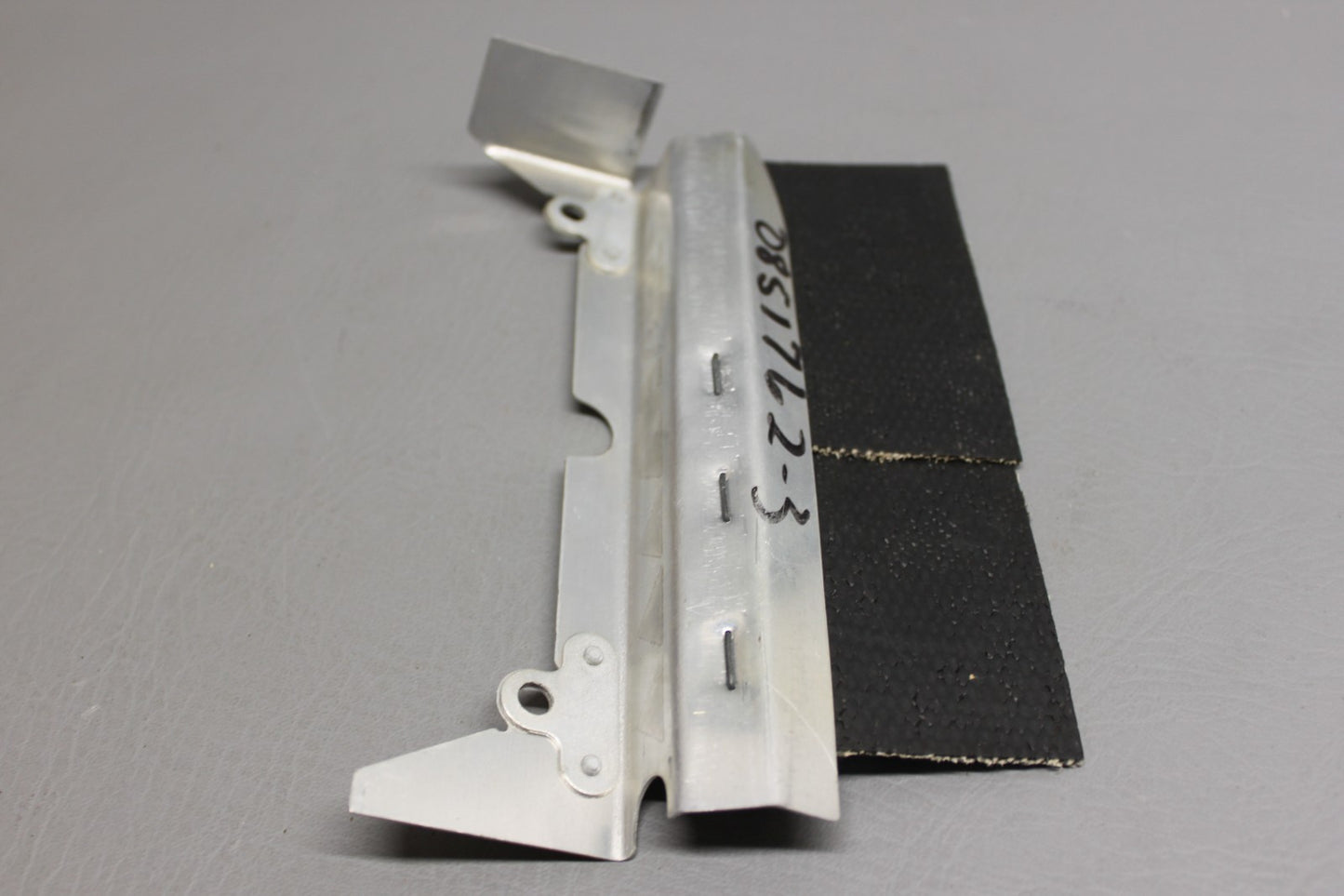 0851762-3 Cessna Baffle