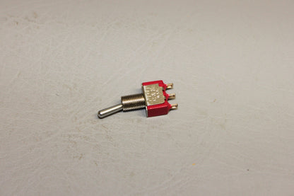 587-923 Piper Switch