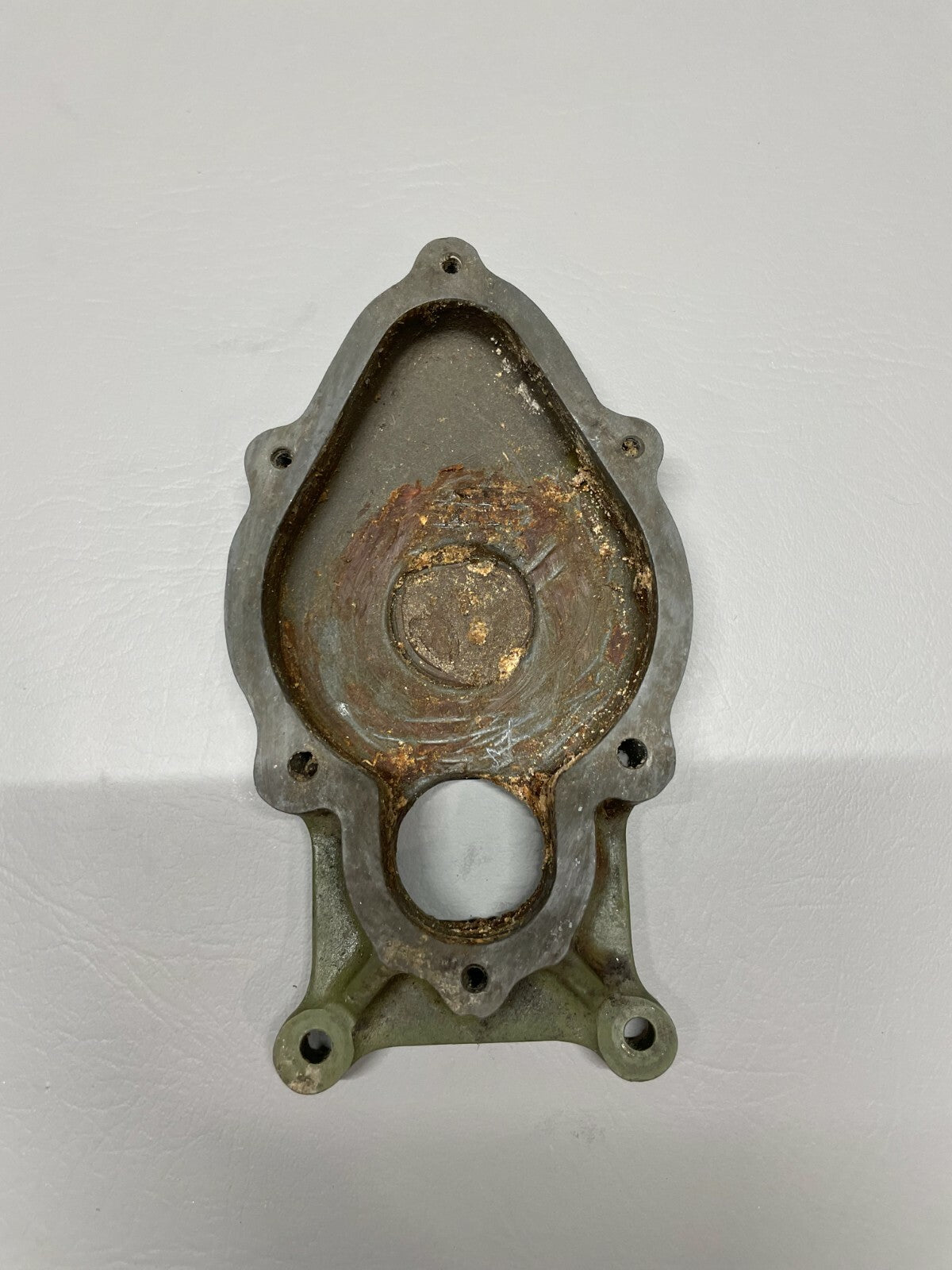 Cessna 310N Transmission Main Gear Cap P/N 0843407-3