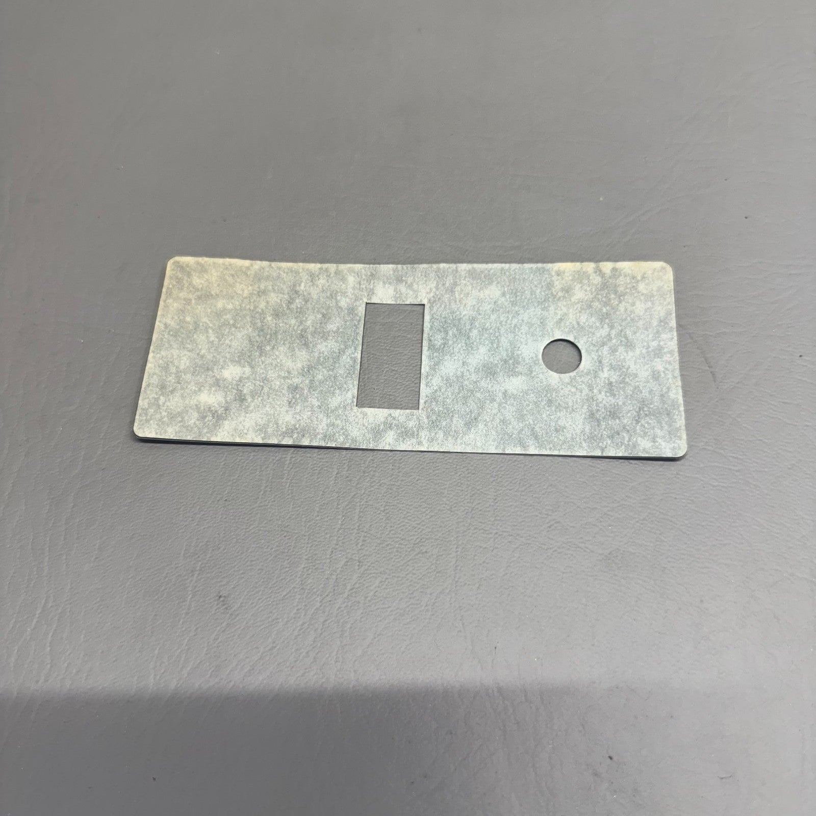 66800-000 Piper Placard