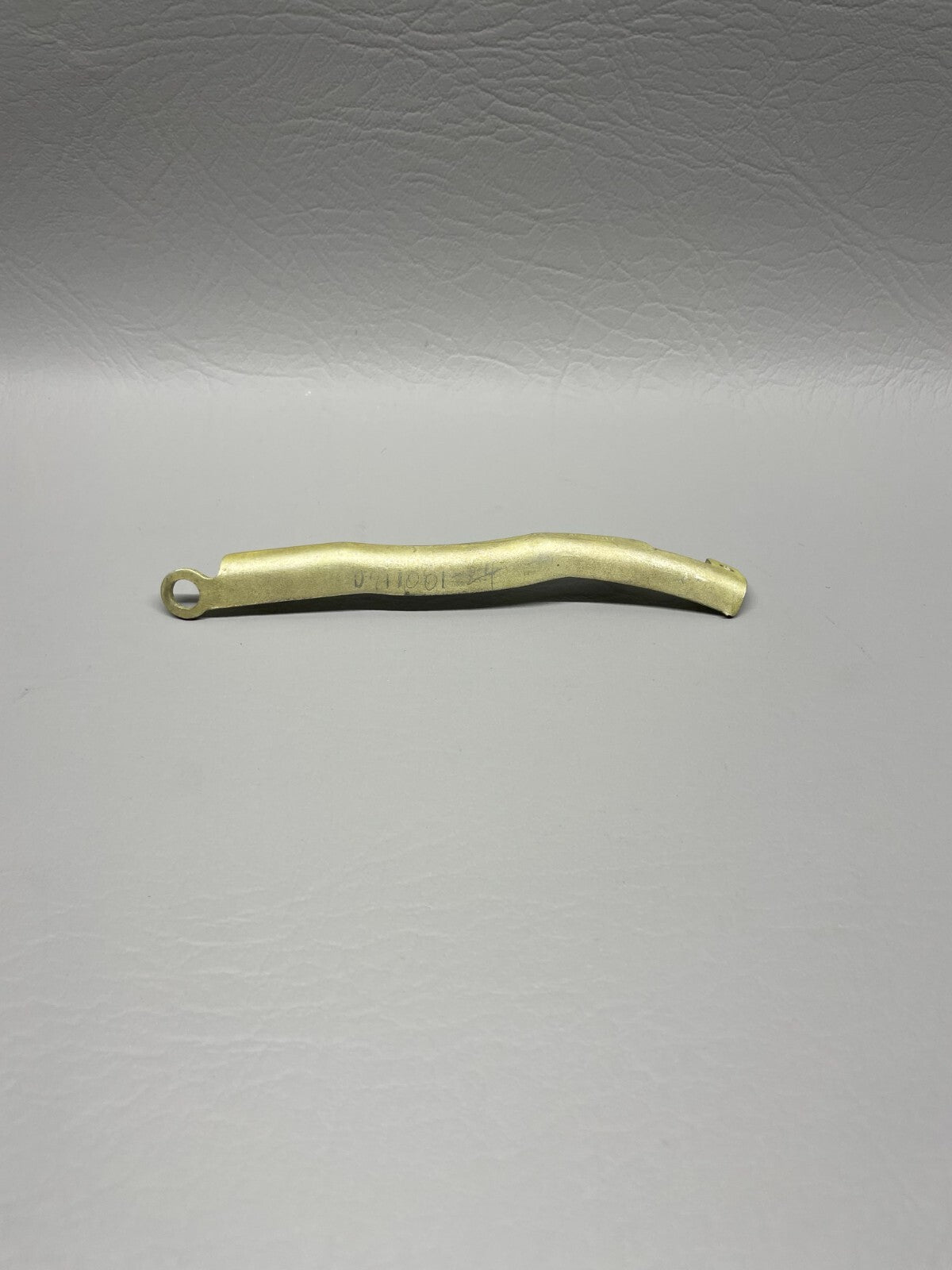 Cessna 180/182/210 Door Stop RH P/N 0711040-4 (NEW)