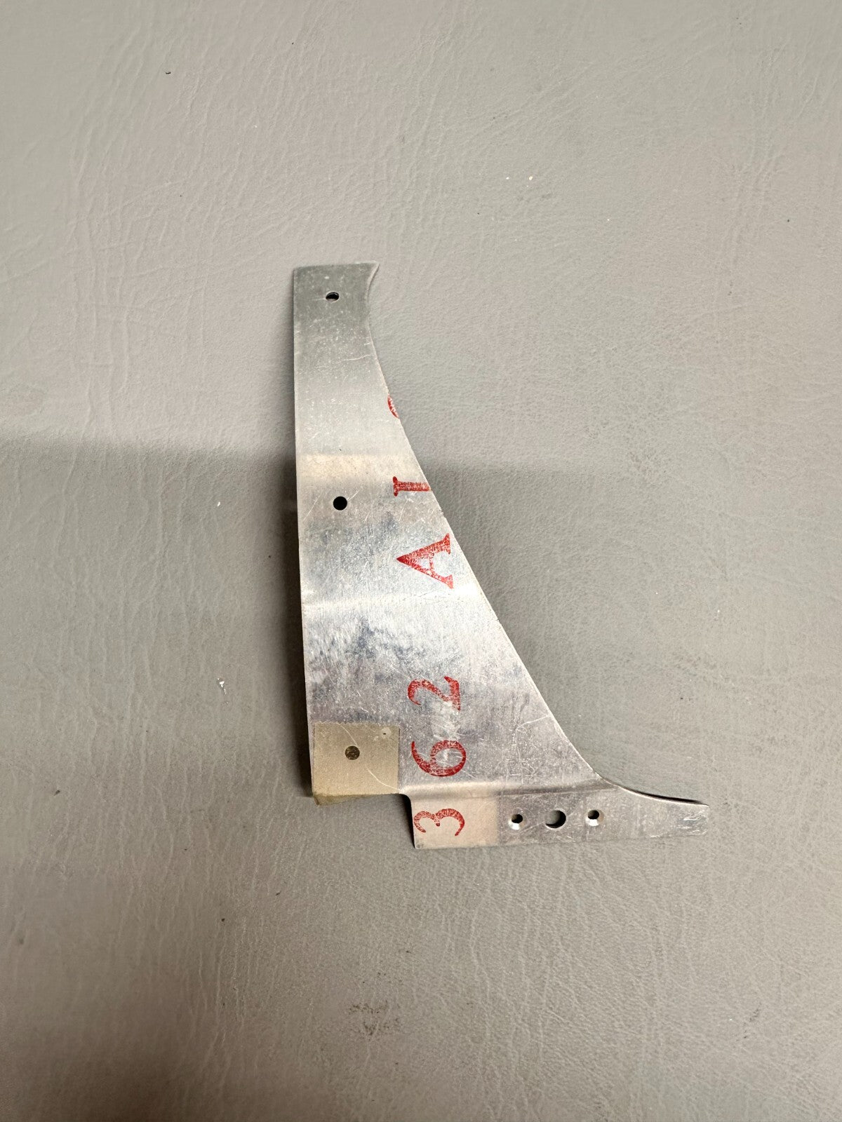 0550162-6 Cessna 170 Prop Spinner Fillet