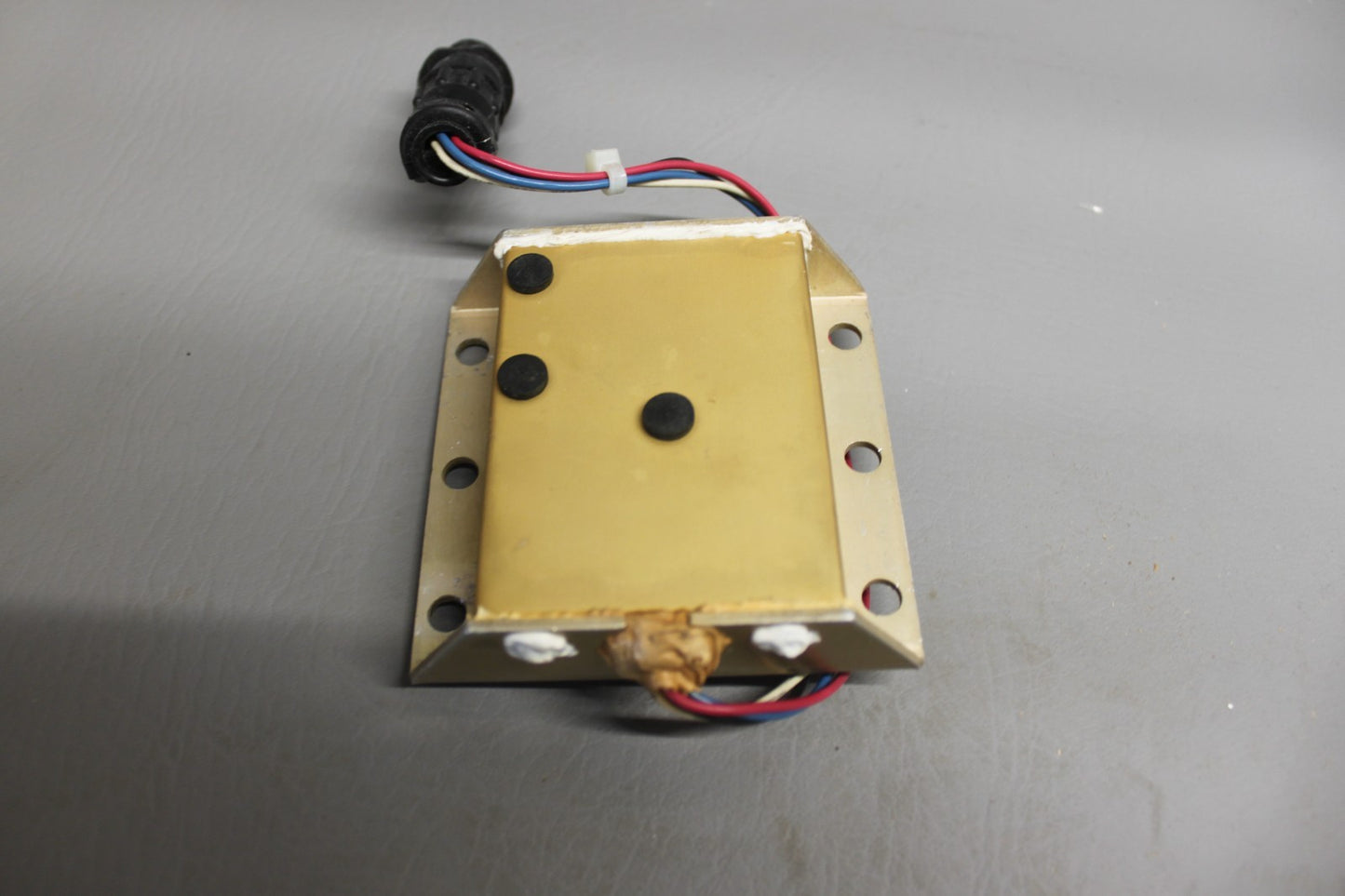 VR415F Voltage Regulator
