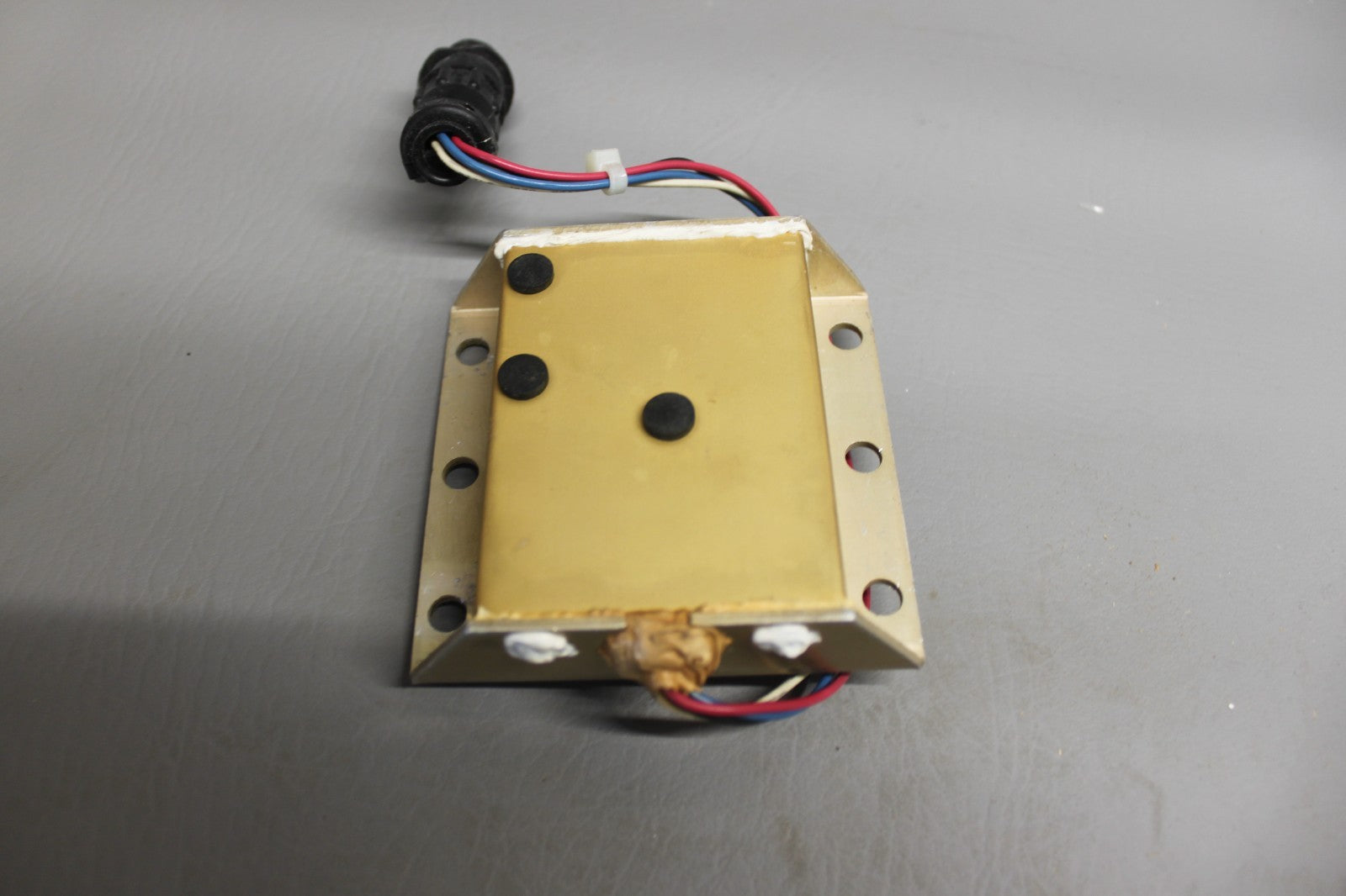 VR415F Voltage Regulator
