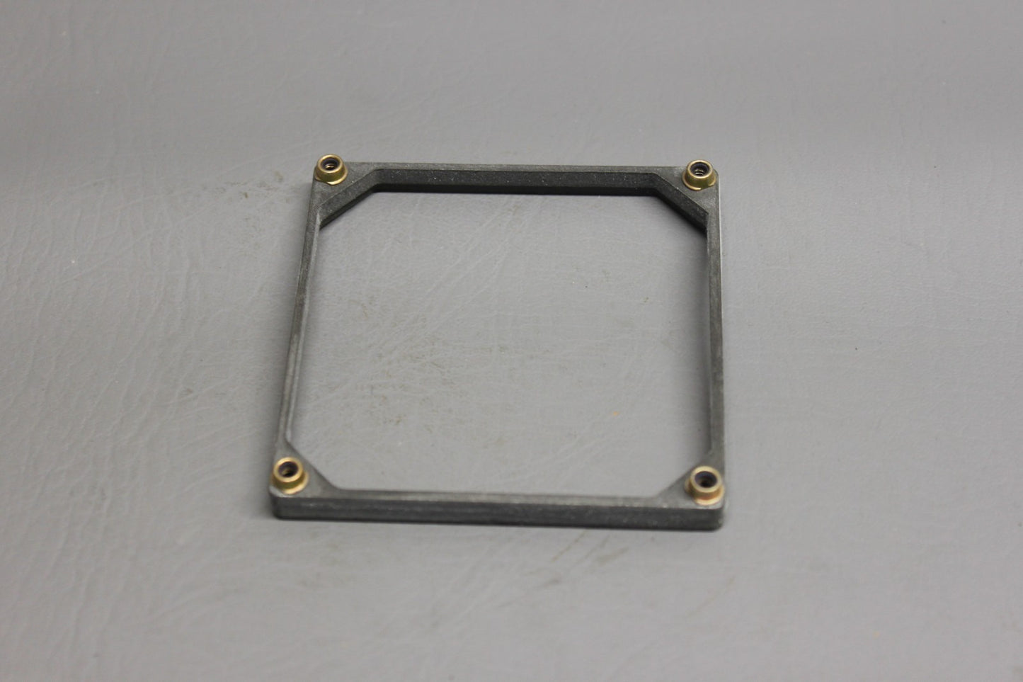 596-200 Piper Plate Mount