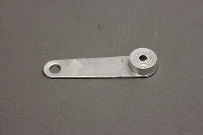 1652013-21 Cessna Arm Assy