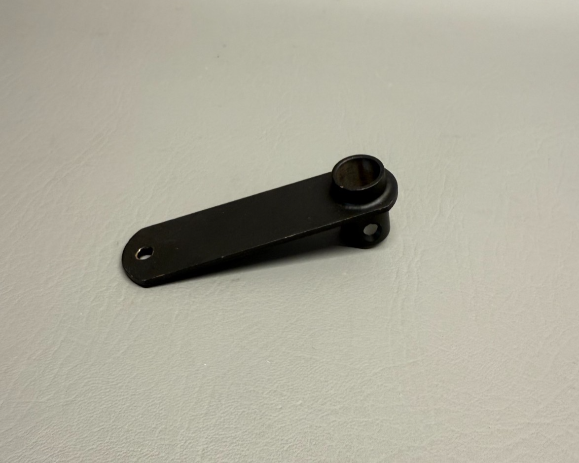 69092-000 Piper Arm Fuel Selector