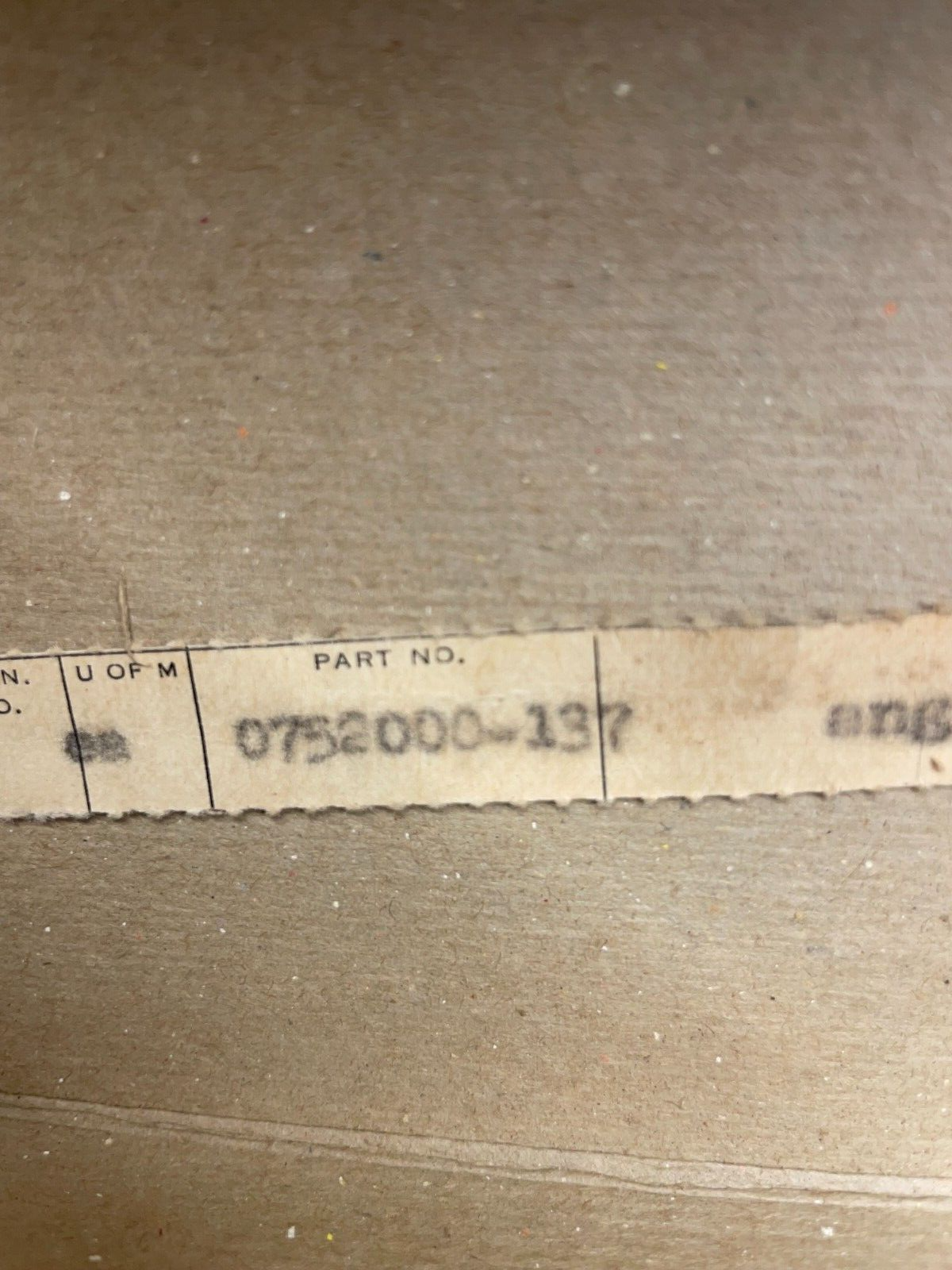Cessna 180/182/185 Angle P/N 0752000-137 (NEW)