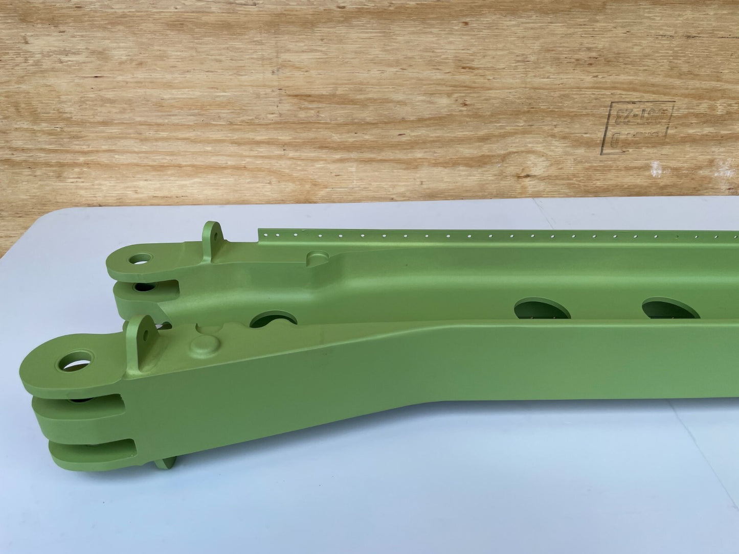 Cessna T210/P210 Carry Through Wing Spar Assy P/N 2110001-1 (Cast 1210702-498)