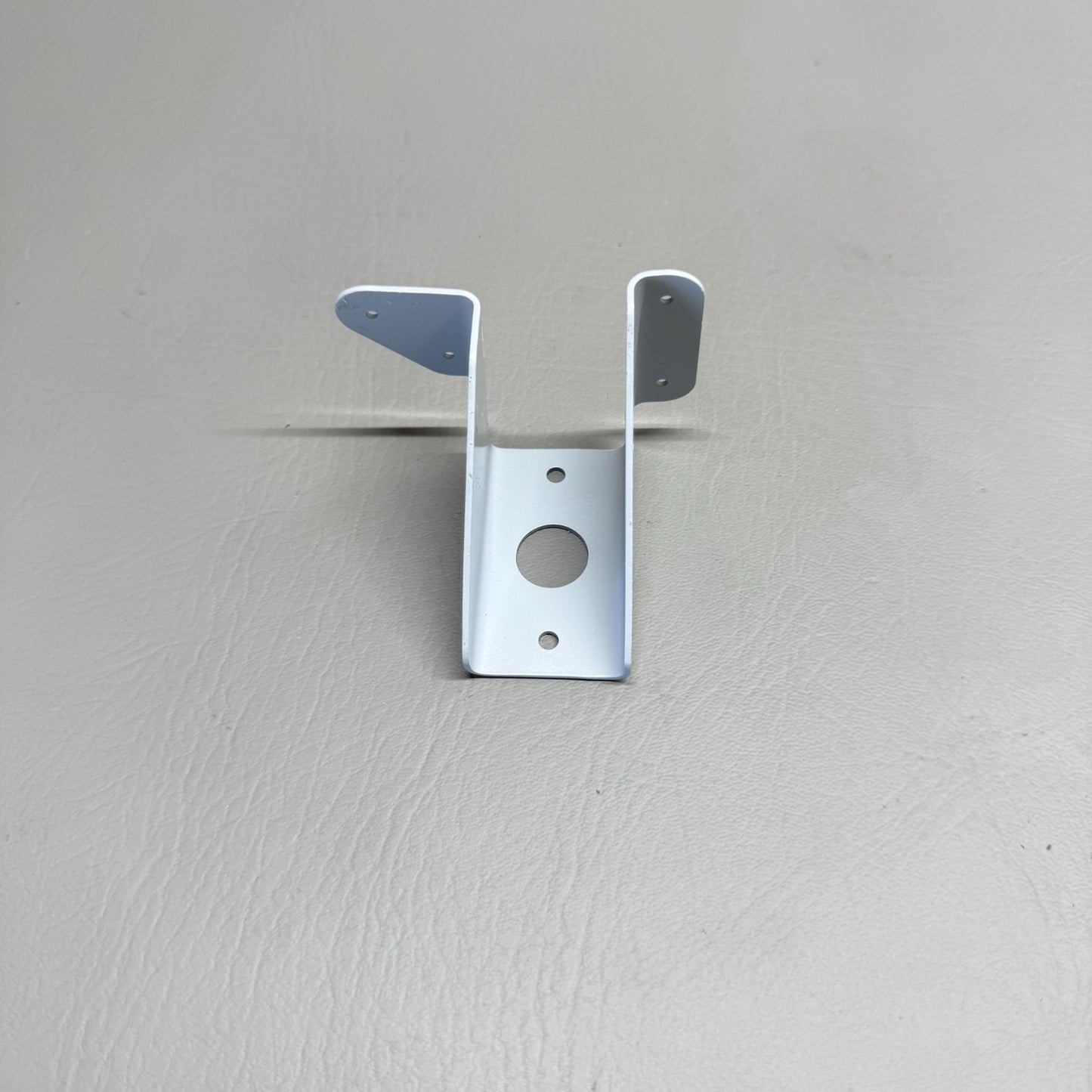 0753611-1 Cessna Shock Mount Bracket with 8130
