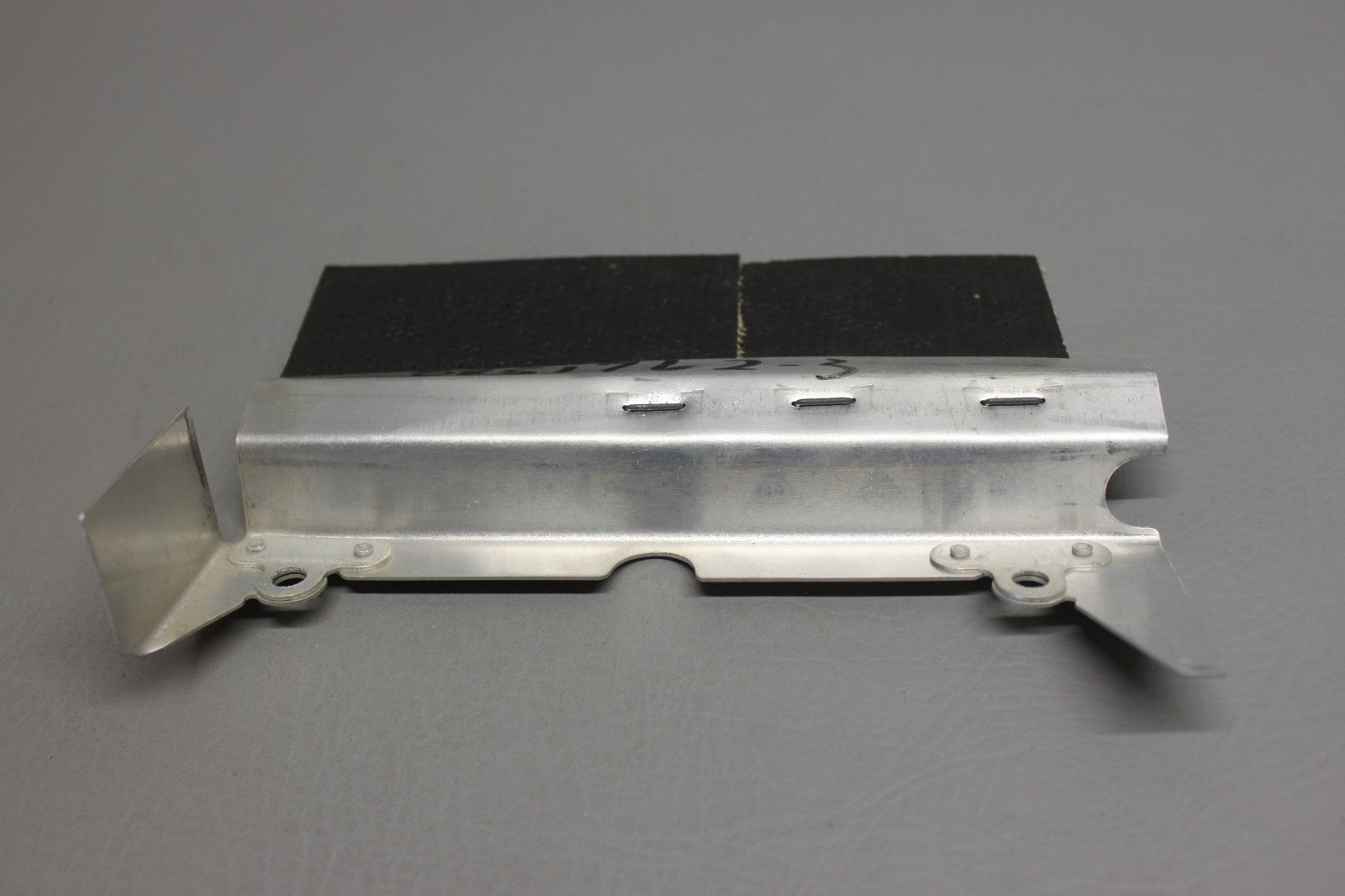 0851762-3 Cessna Baffle