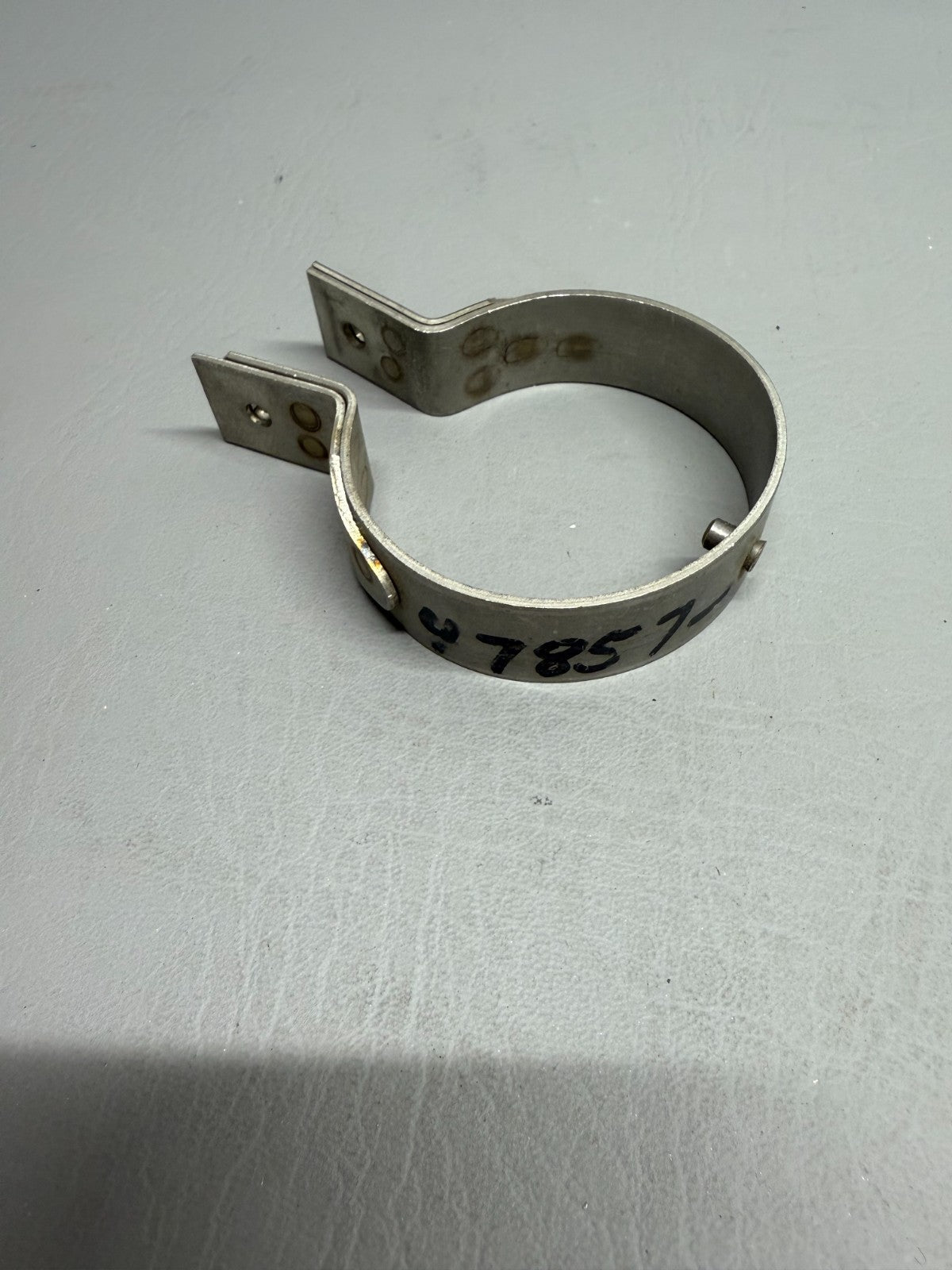 47857-003 Piper Clamp