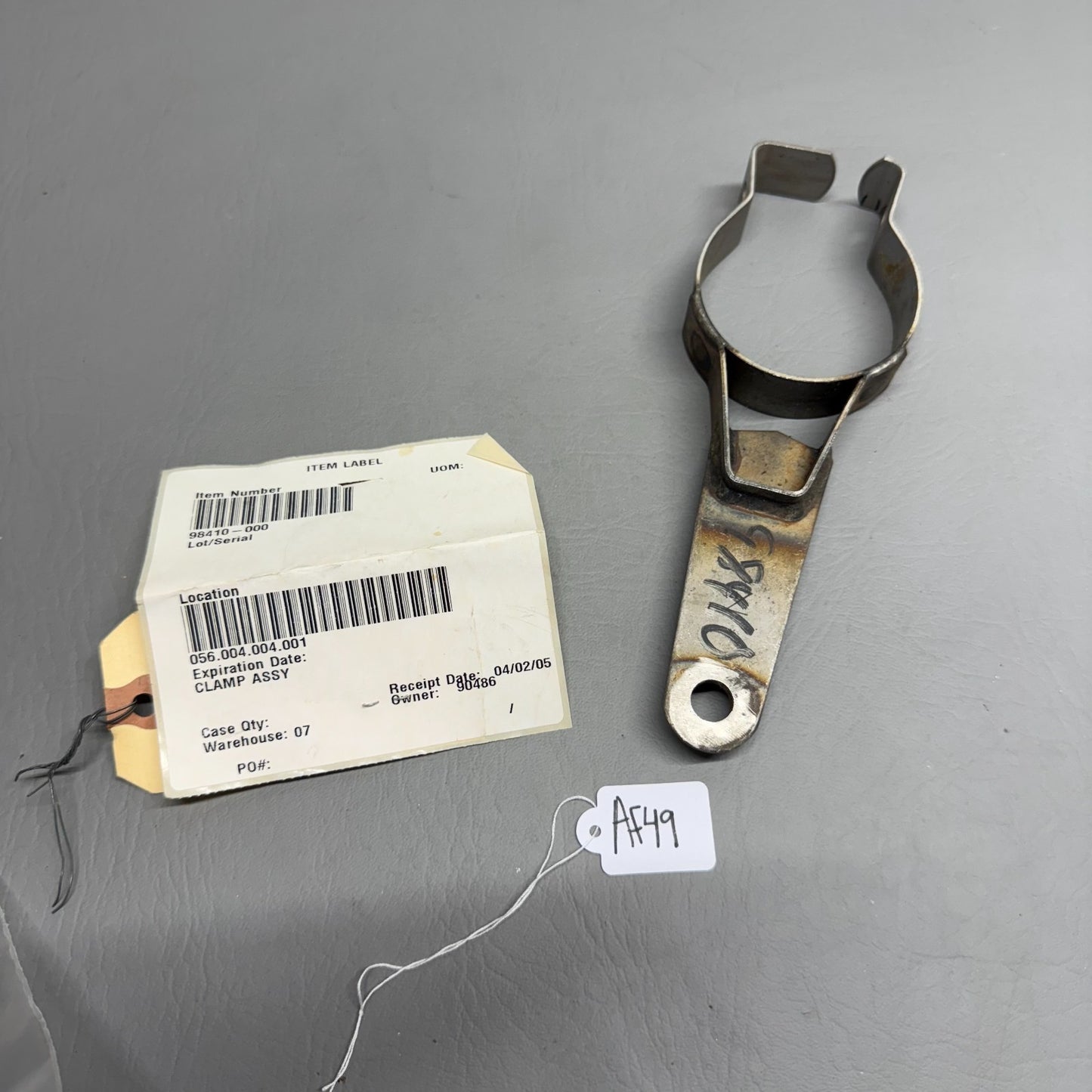 98410-000 Piper Exhaust Bracket Assy
