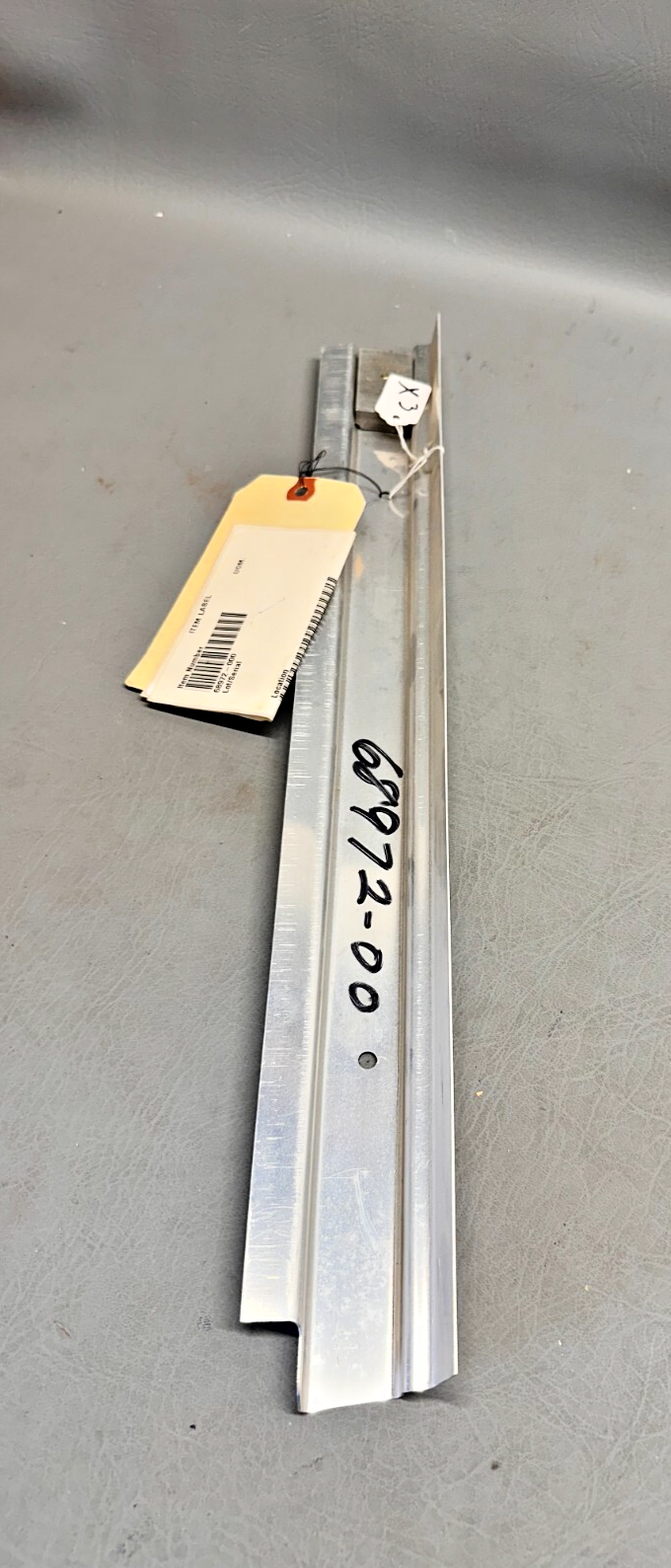 68972-000 Piper Jamb Assy