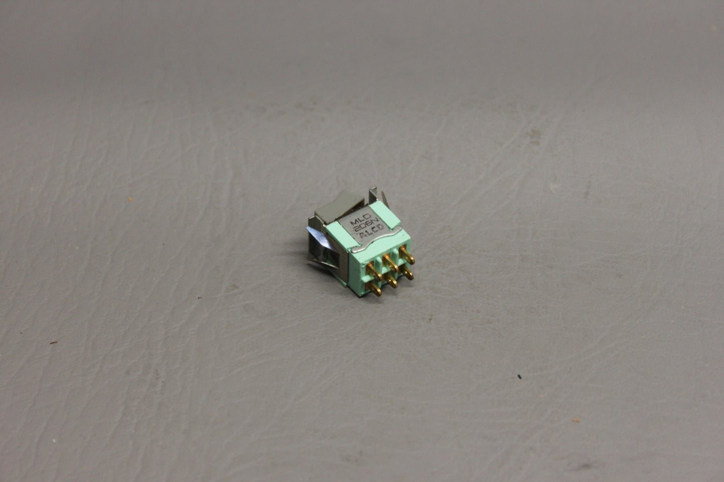 587-970 Piper Switch
