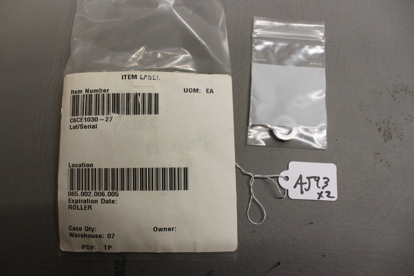 C6CE1030-27 Aircraft Roller