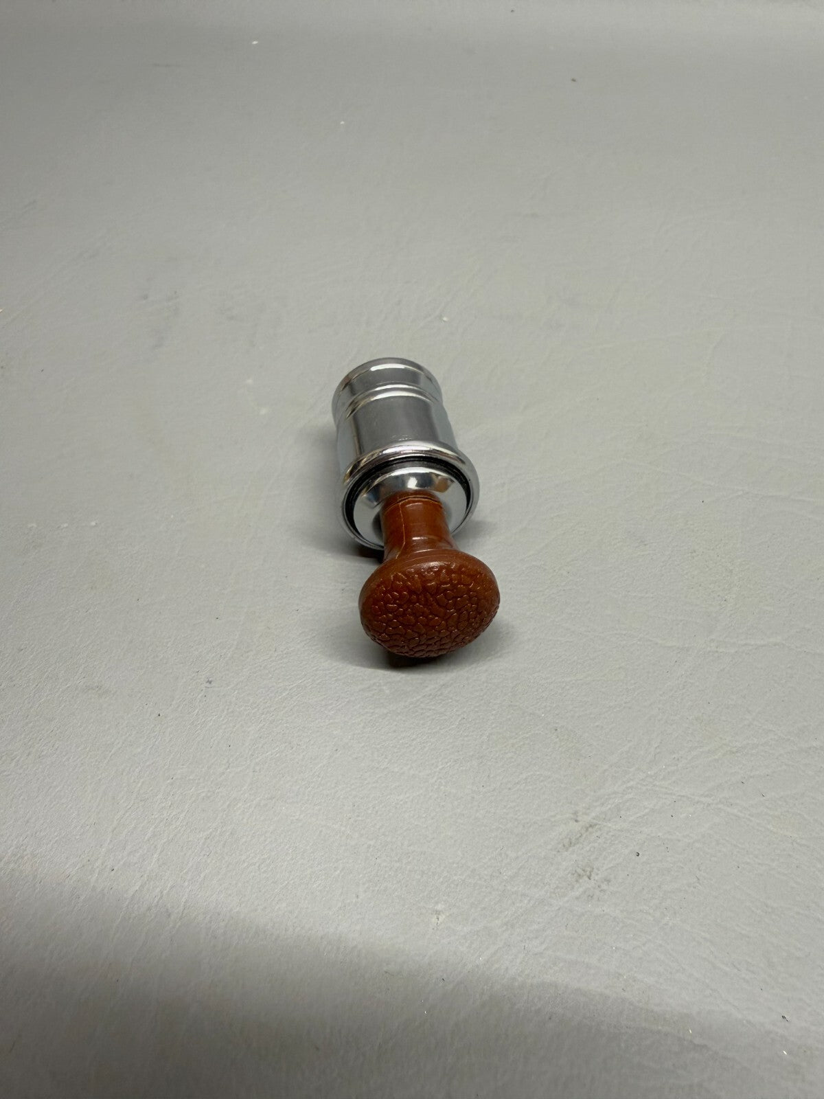 Piper Lighter Knob P/N 472-869