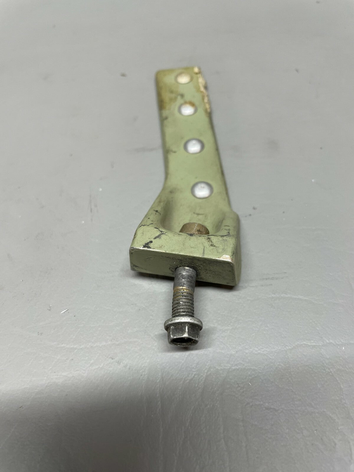 Cessna 172 Tunnel Fitting RH P/N 0513372-2 